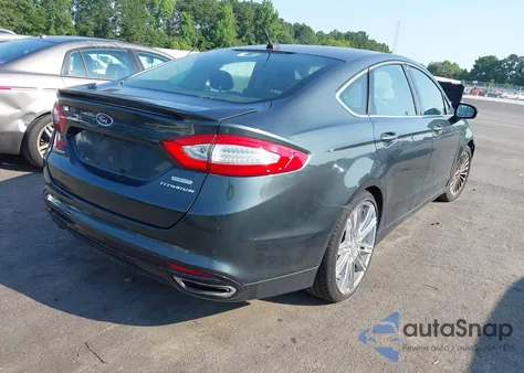 2016 Ford Fusion Titanium z USA, uszkodzony, nr VIN 3FA6P0K90GR188049